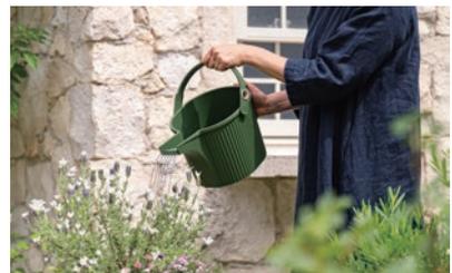 同社製品 ガーデンビートル（Fontanaジョウロ）